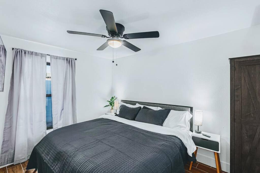 Phoenix Retreat - 2 Bedroom Home With King-Size Bed - 3 Smart Tvs - 10 Min From Airp - Unit A Exterior foto